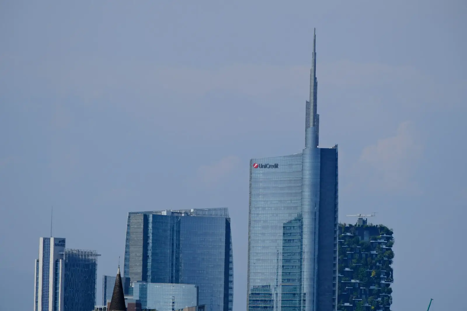 Milano’nun Porta Nuova bölgesindeki gökdelenler