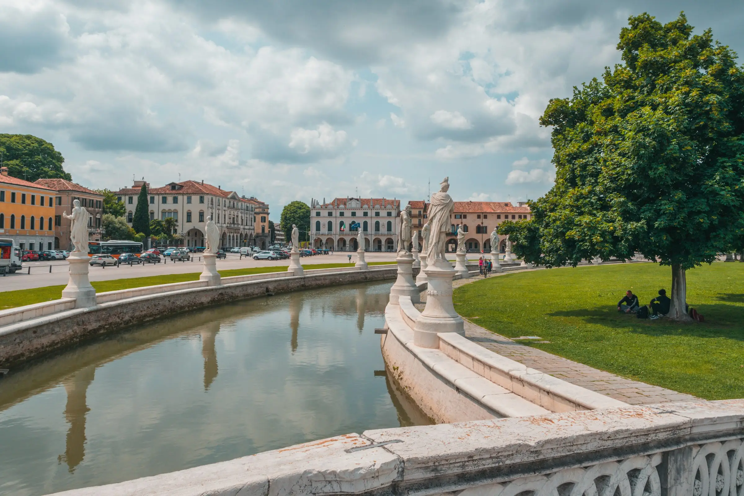 Padova’da Prato della Valle meydanı
